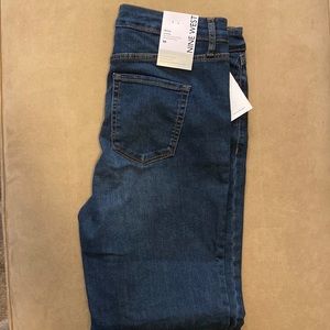 Women’s skinny jeans